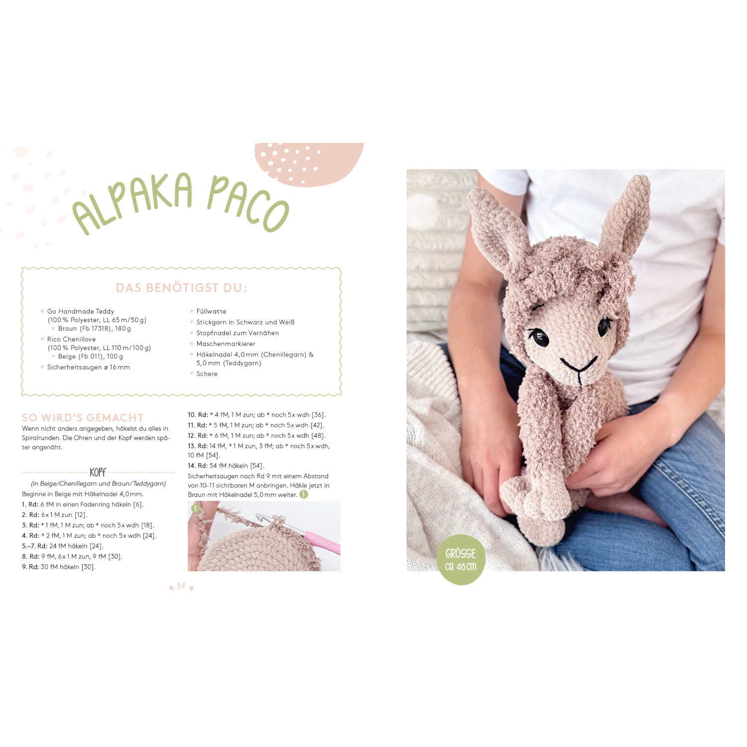 Meine liebsten Kuschelfreunde: Alpaka Paco in Beige, gehalten von einer Person in Jeans und weißem Shirt.