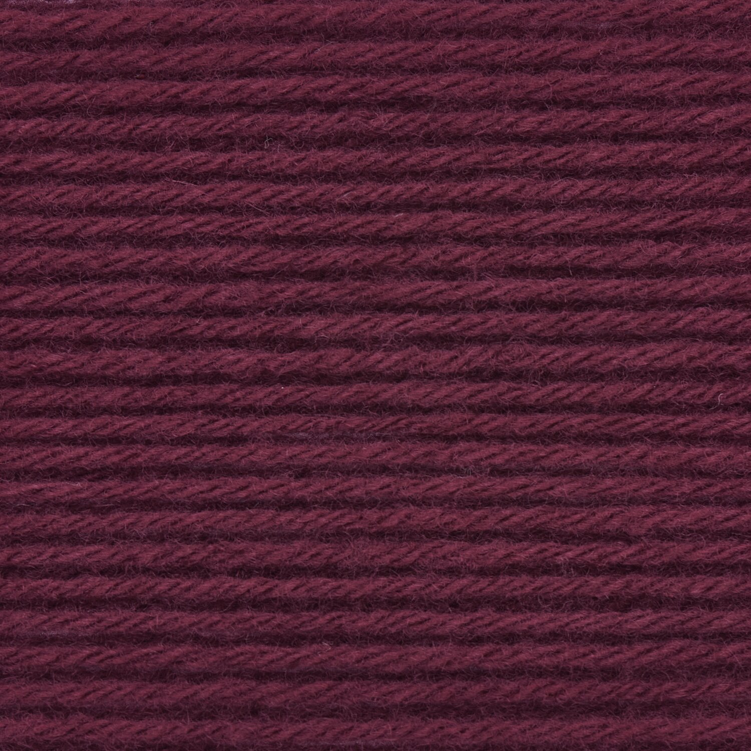 Luxury Merino Supercash dk, weiches Garn in Bordeaux von Rico Design, 50g, 160m Länge.
