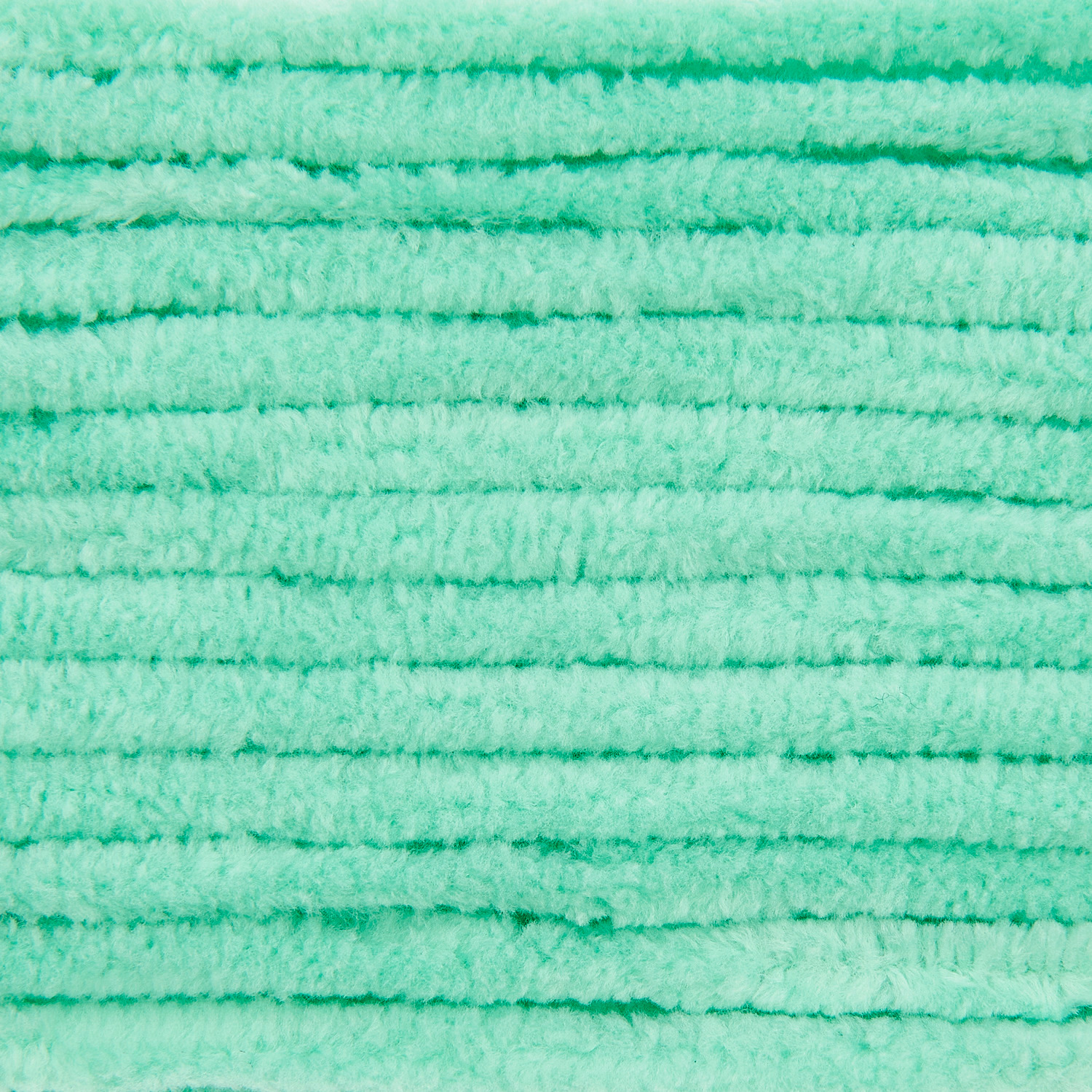 Creative Chenillove, weiche Chenille-Wolle in Aquamarin von Rico Design, 100g 110m, ideal für Strickprojekte.