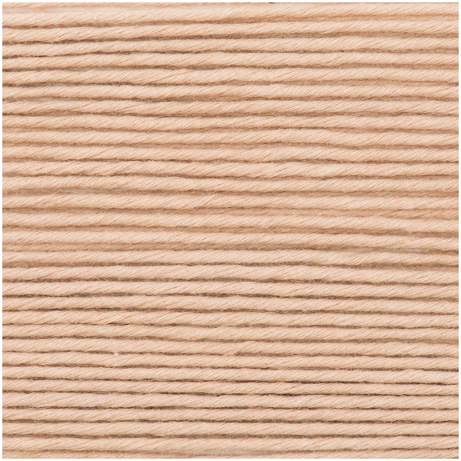 Essentials Cotton Silk Cashmere dk von Rico Design in Beige, 50g. Weiches Garn, ideal für Strickprojekte.