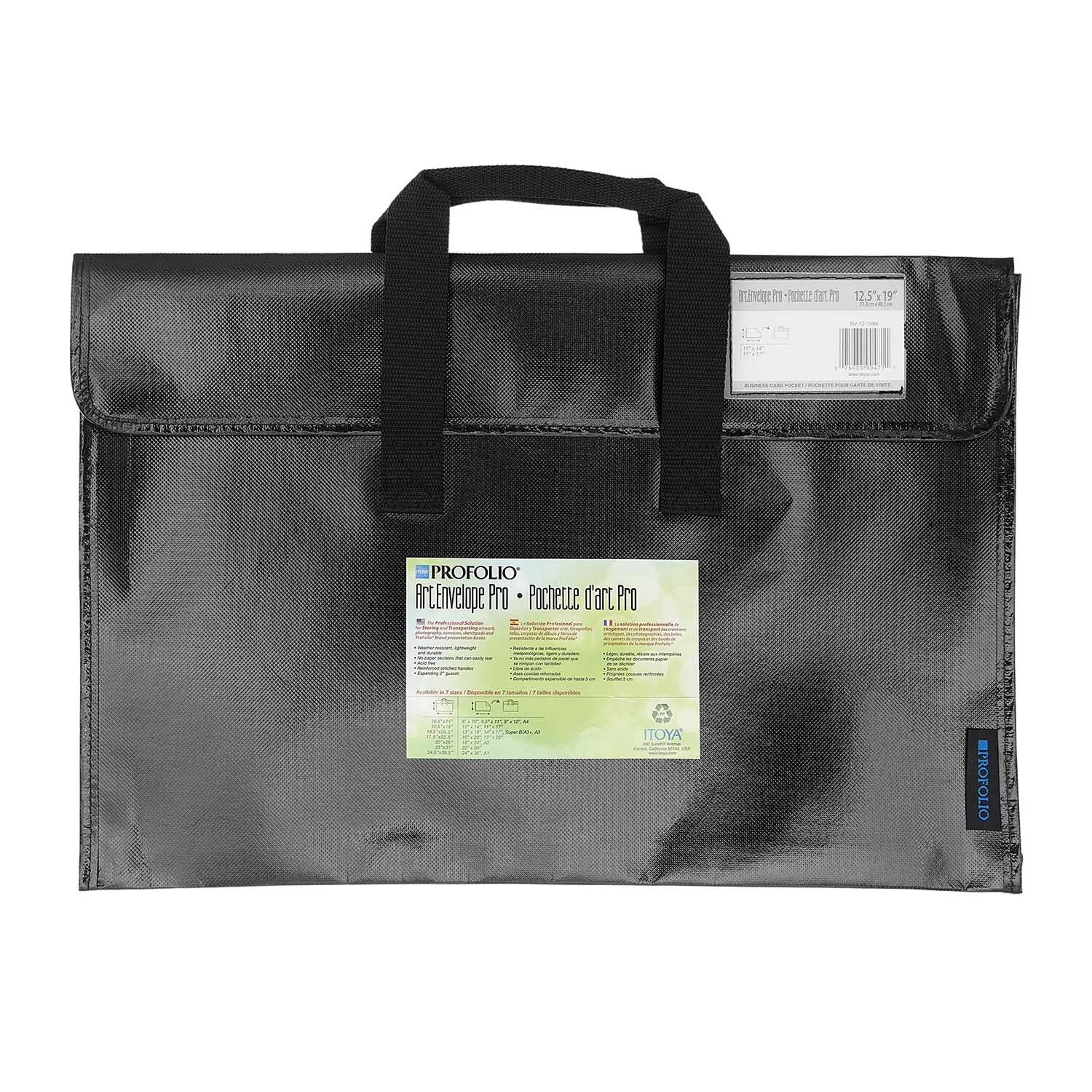 Gemäldetasche schwarz von Profolio mit robustem Griff und Etikett, ideal für Künstlerbedarf.