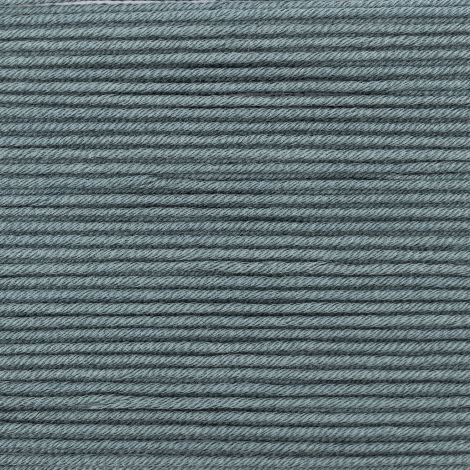 Wickelkarte des Garns Essentials Fine Fine Merino in der Farbe 106 Petrol.