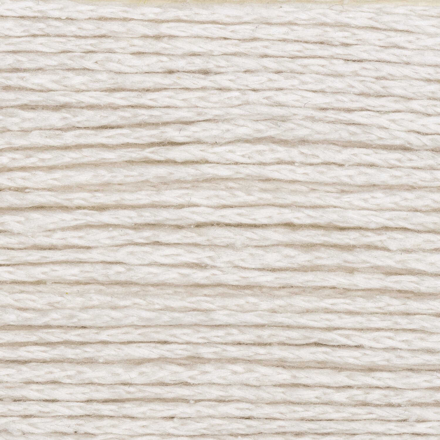 Wickelkarte des Garns Fashion Silk Blend dk in der Farbe 012 Natur.