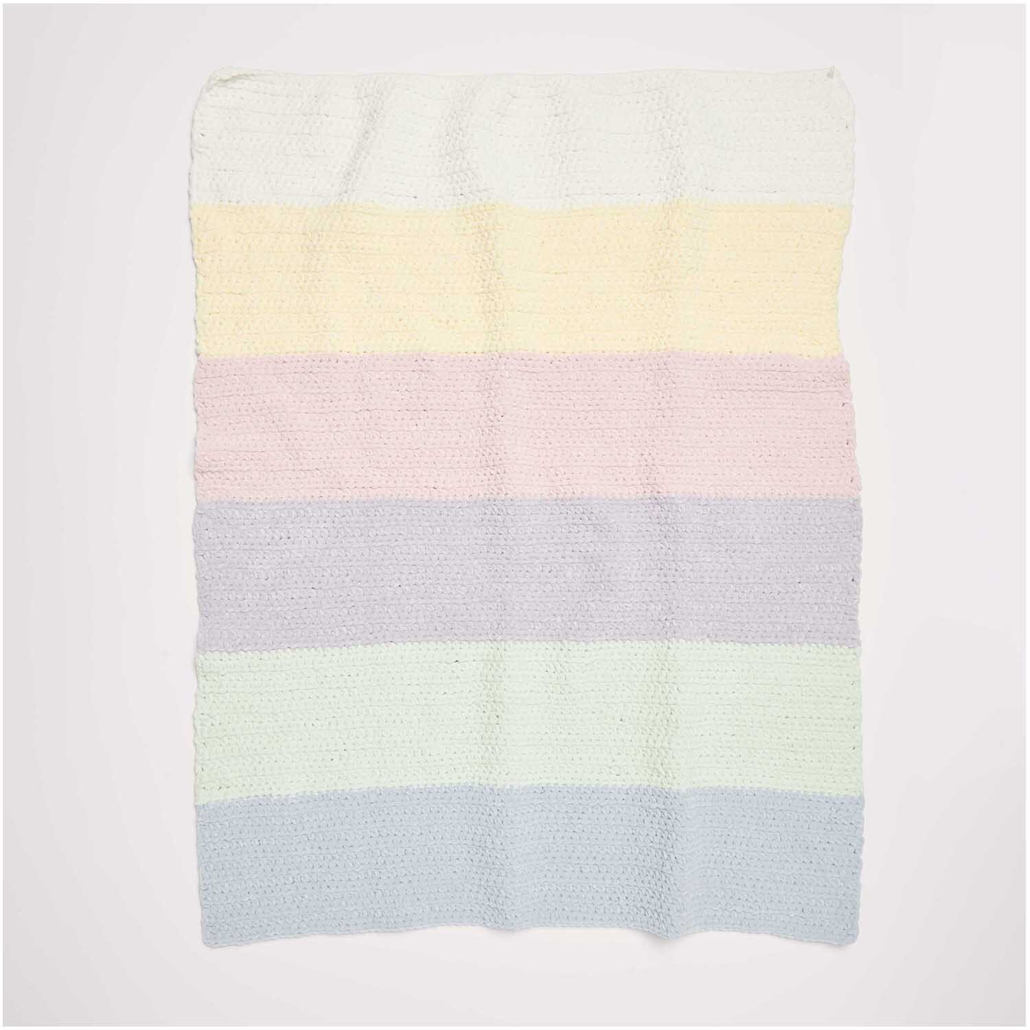 Häkelset Decke Modell 02 aus Baby Chenillove in sanften Pastelltönen, ideal für Babys.