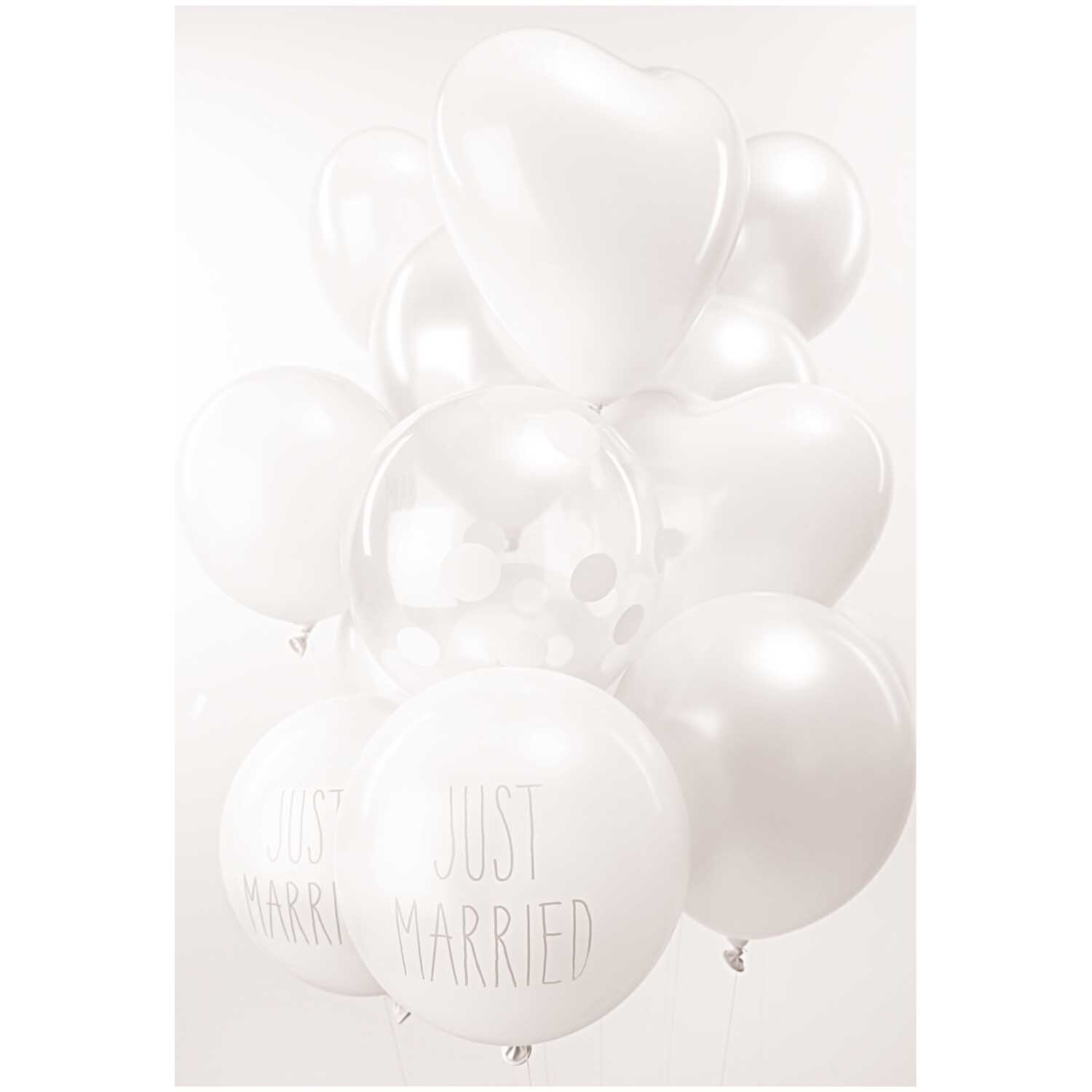 Luftballon Herz weiß 30cm 12 Stück von Rico Design: Weiße Herzballons mit "Just Married"-Aufdruck, ideal für Hochzeitsdekorationen.