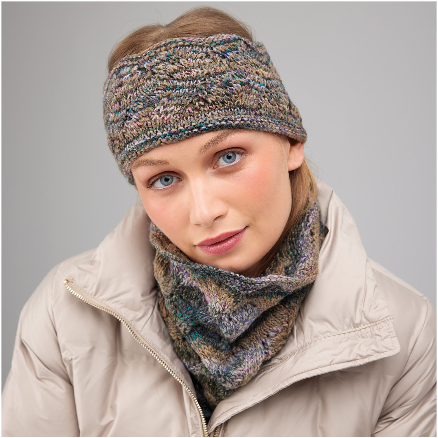 Strickset Loop Modell 26 aus Die Neue Masche Nr. 8 von idee. Creativmarkt