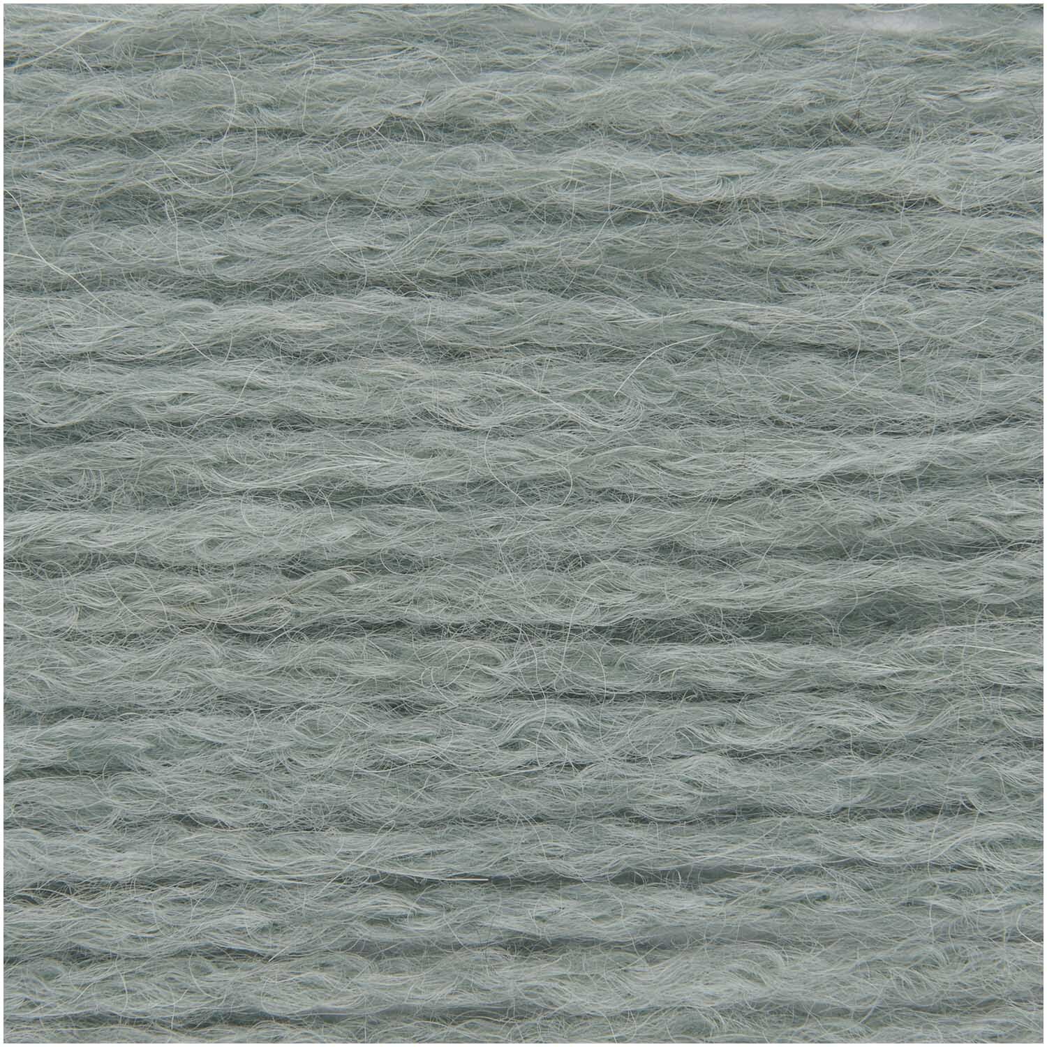 Rico Luxury Alpaca Superfine aran in Mint zeigt weiches, hochwertiges Garn von Rico Design. Ideal für Strickprojekte, 50g, 140m.