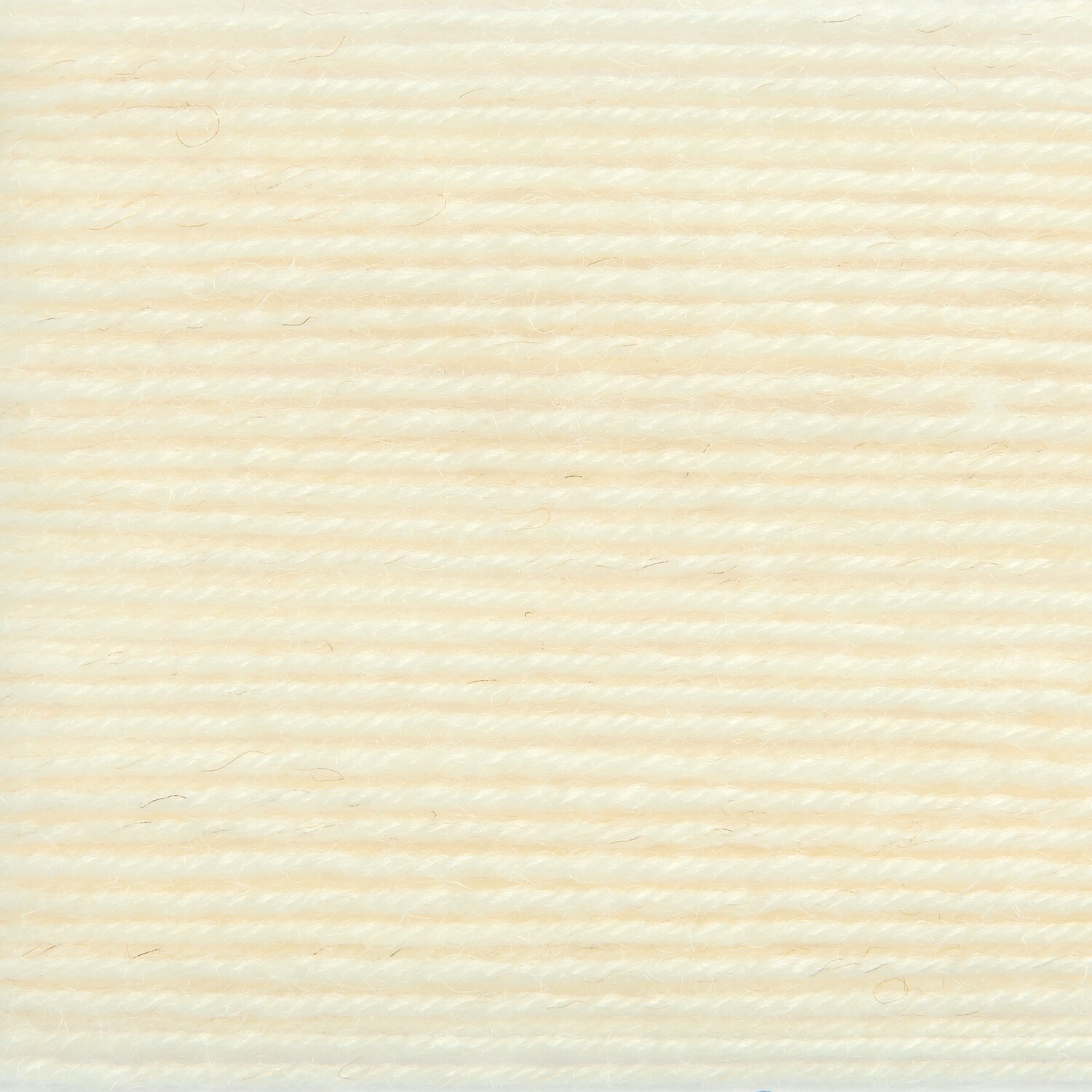 Sockenwolle Premium 4-fädig in Creme von Rico Design, 100g 380m, ideal für Strickprojekte.