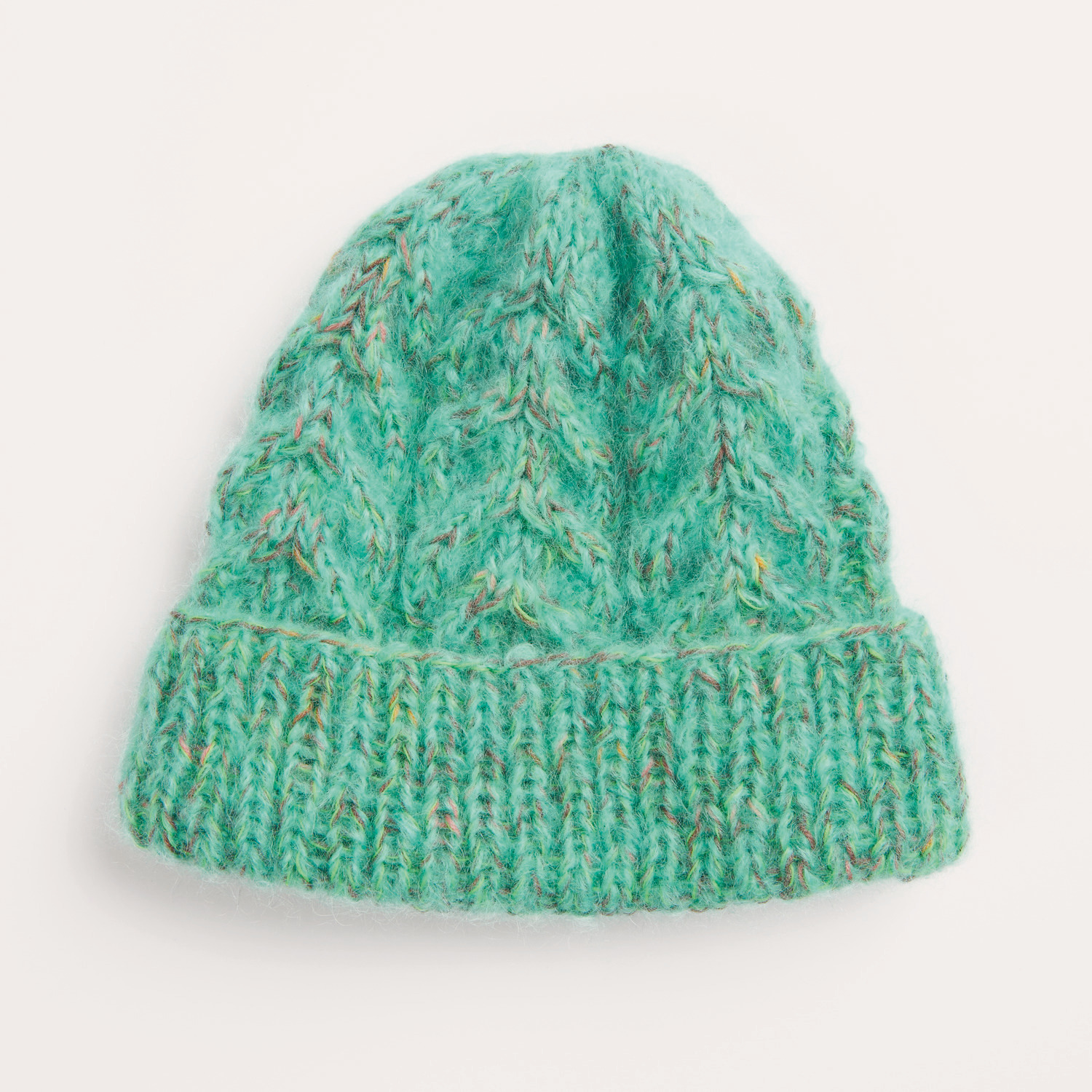 Strickset Mütze Modell 18: Handgestrickte Mütze in Grün, aus weicher Wolle von Rico Design. Ideal für Herbst-Winter.