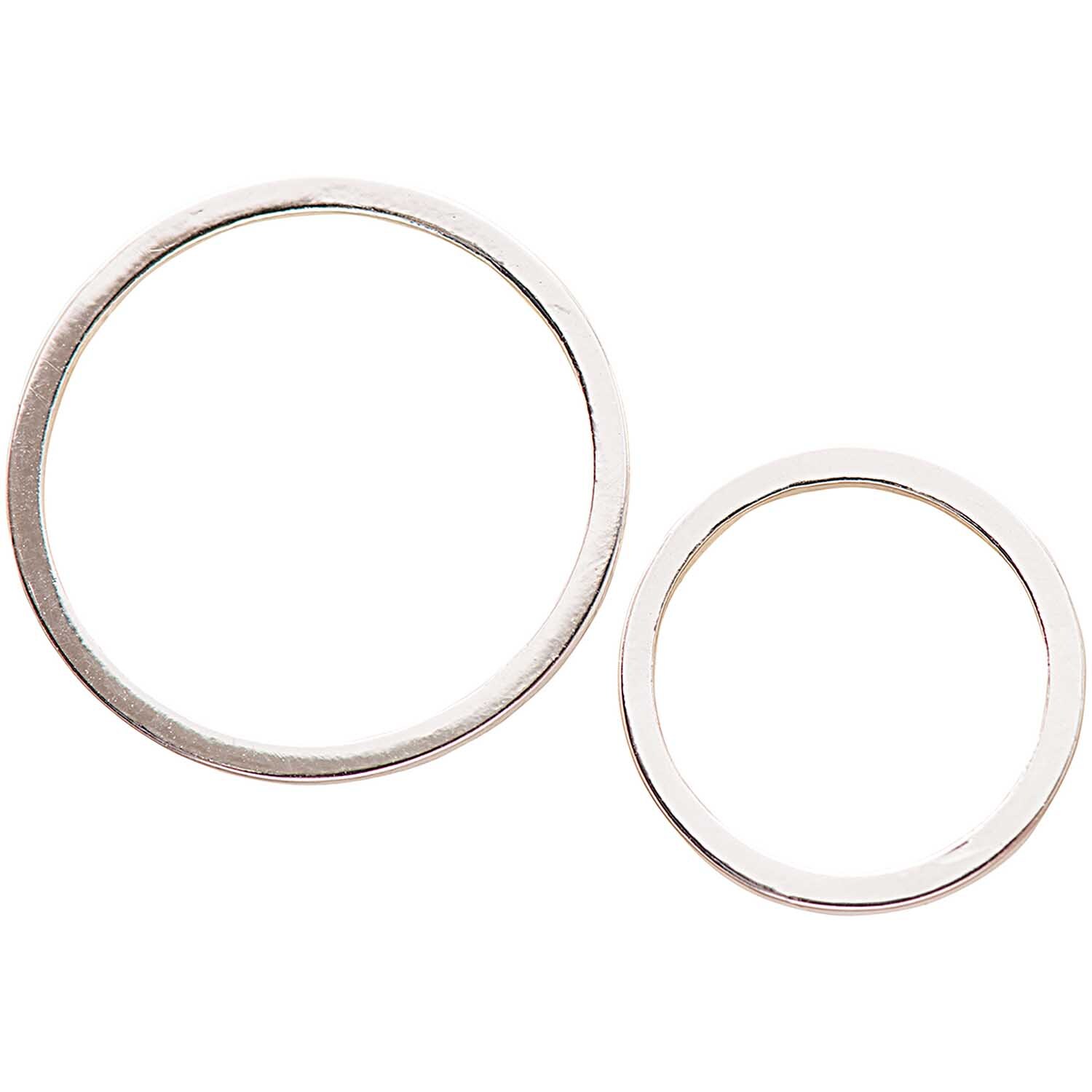Anhänger Kreise silber 2 Stück von Rico Design: Zwei silberne, ineinander liegende Kreise.
