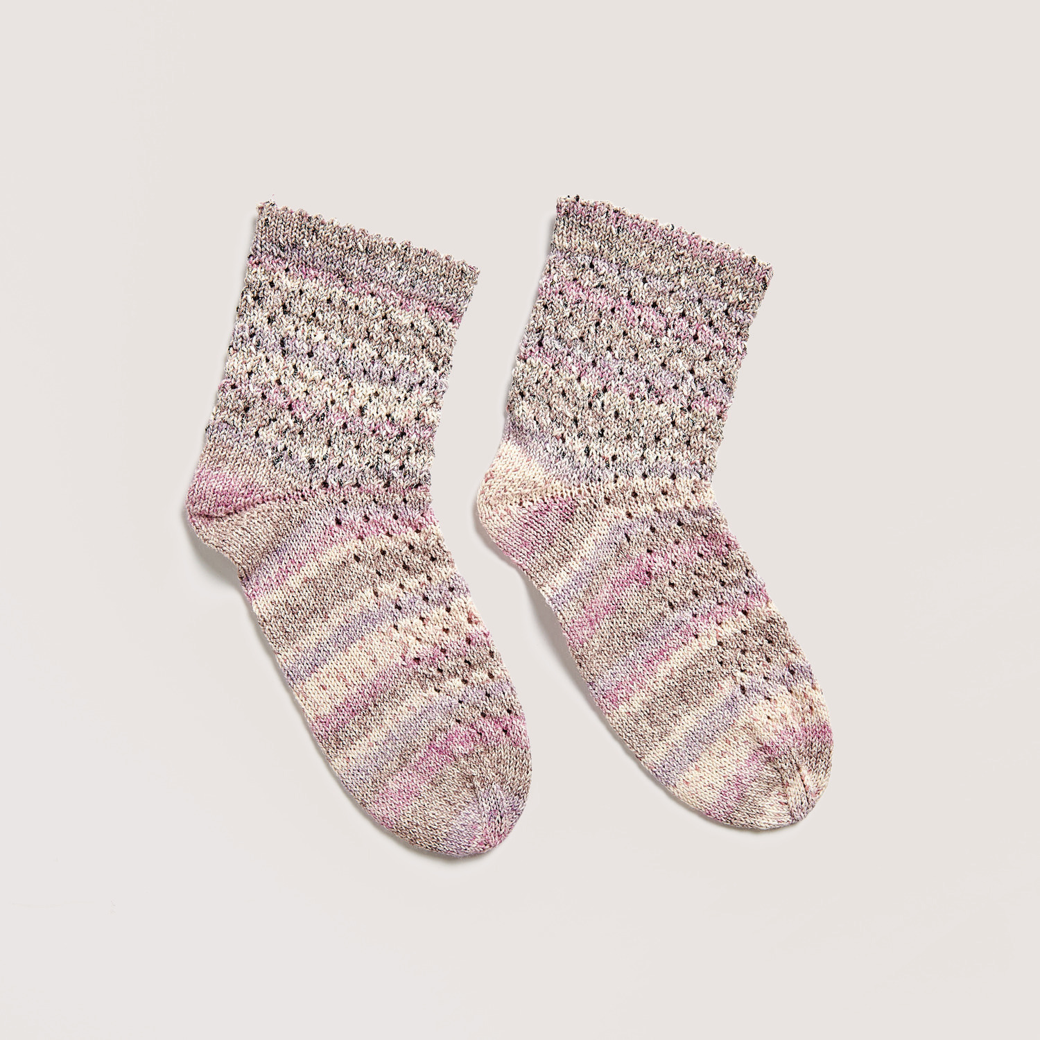 Strickset Socken Modell 14b aus Die Neue Masche No. 12 von idee. Creativmarkt