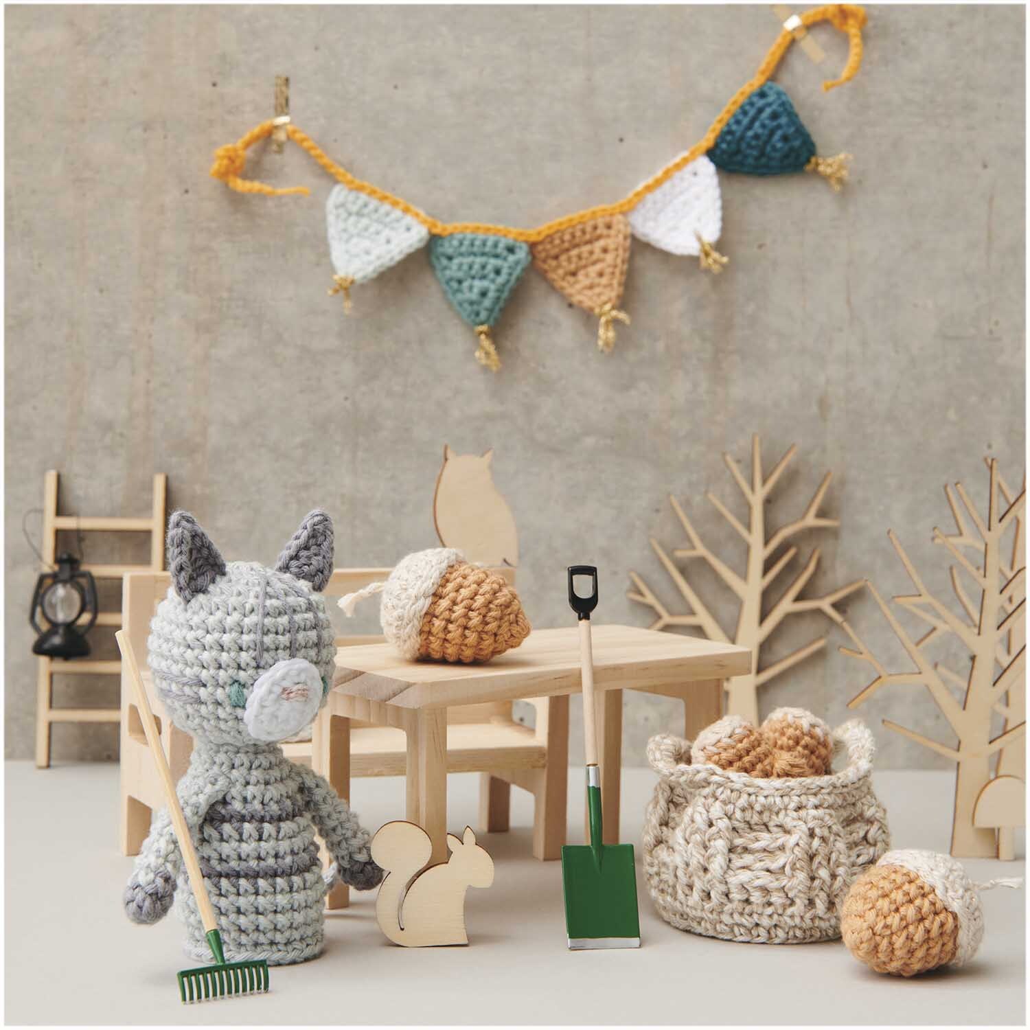 Creative Ricorumi dk: Häkelset mit Tierfiguren und Dekorationen, ideal für kreative Bastelprojekte.