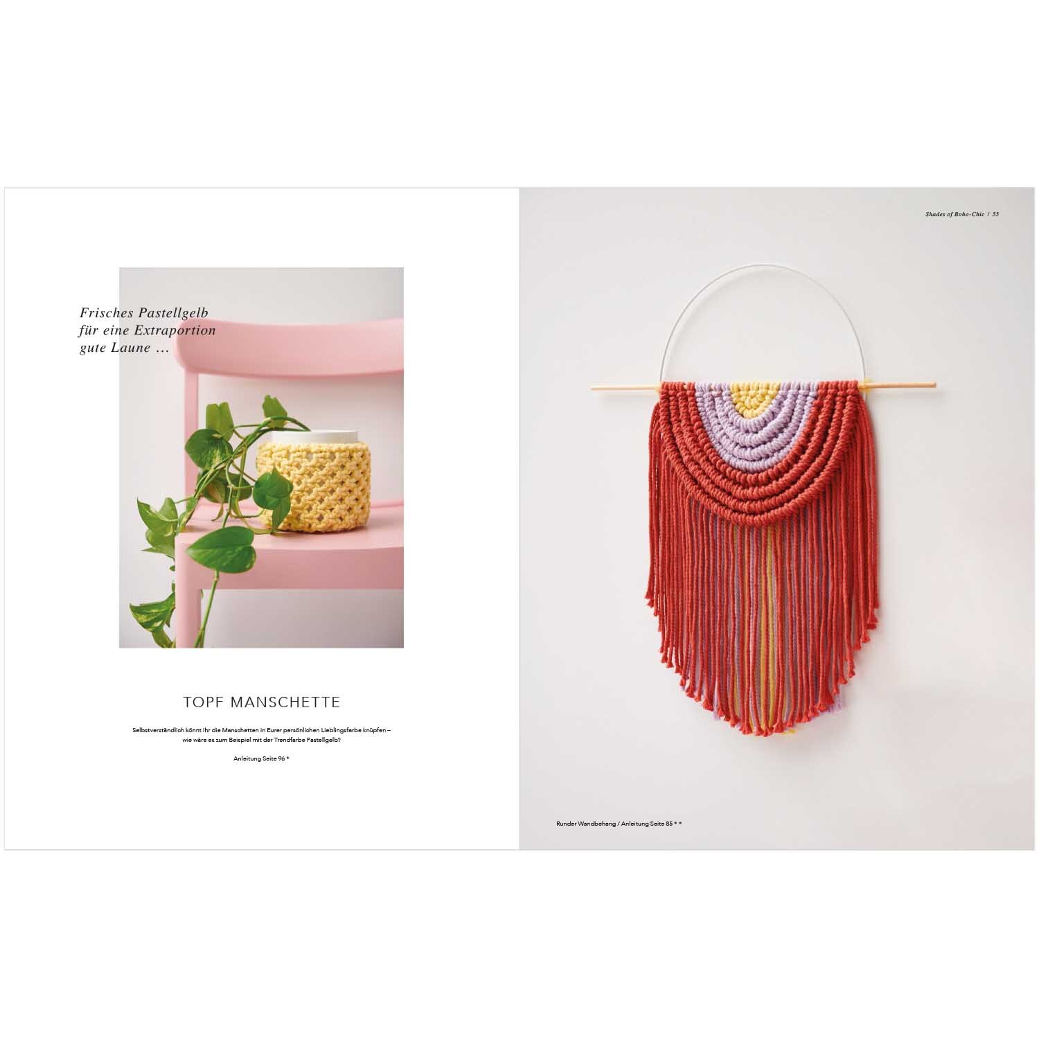 Rico Macrame: Wandbehang in Rot- und Lilatönen von Rico Design, dekorativ an einer Wand hängend.