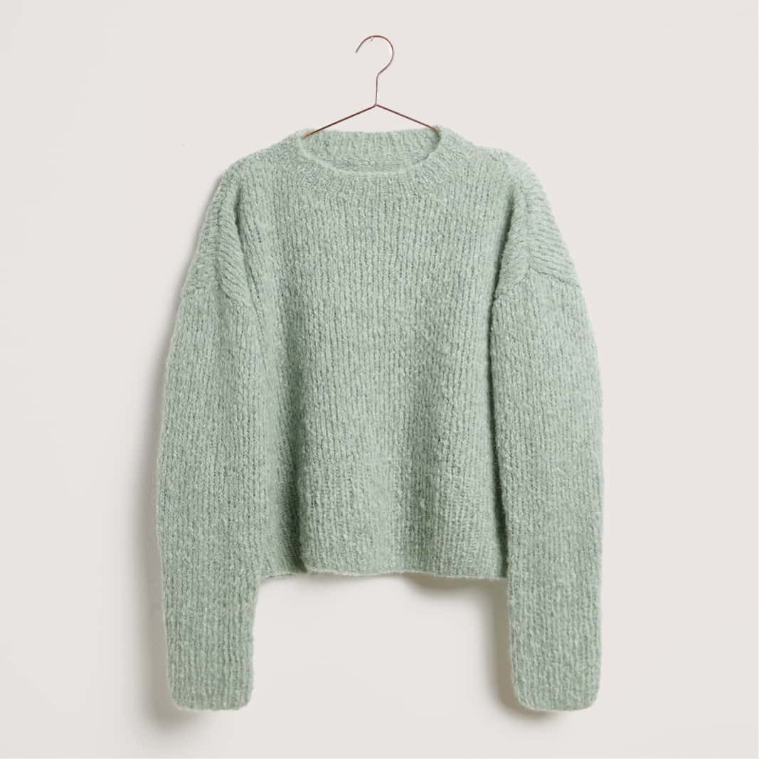 Gestrickter Pullover in Mint: Modell 11 aus dem Heft Made by Me No. 21