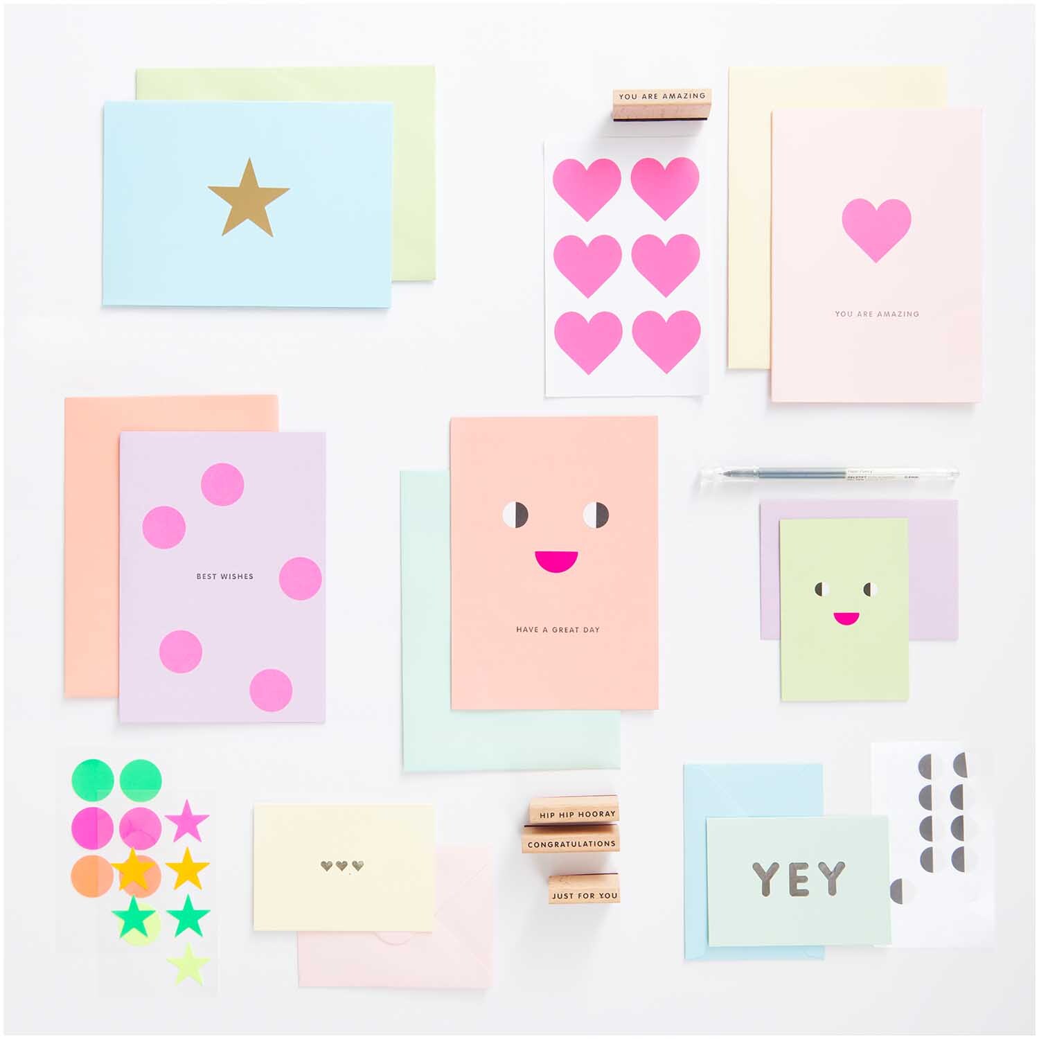 Paper Poetry Kartenset Rainbow pastel C7/A7, 28-teilig, mit bunten Karten und Stickern von Rico Design.