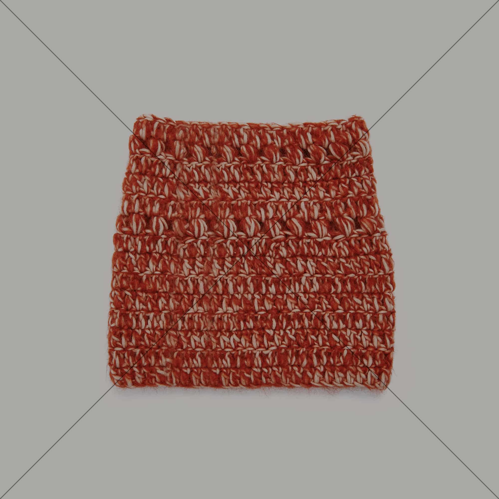 Gehäkelter Loop in Rot und Puder: Modell 14 aus dem Heft Winter Crochet Collection