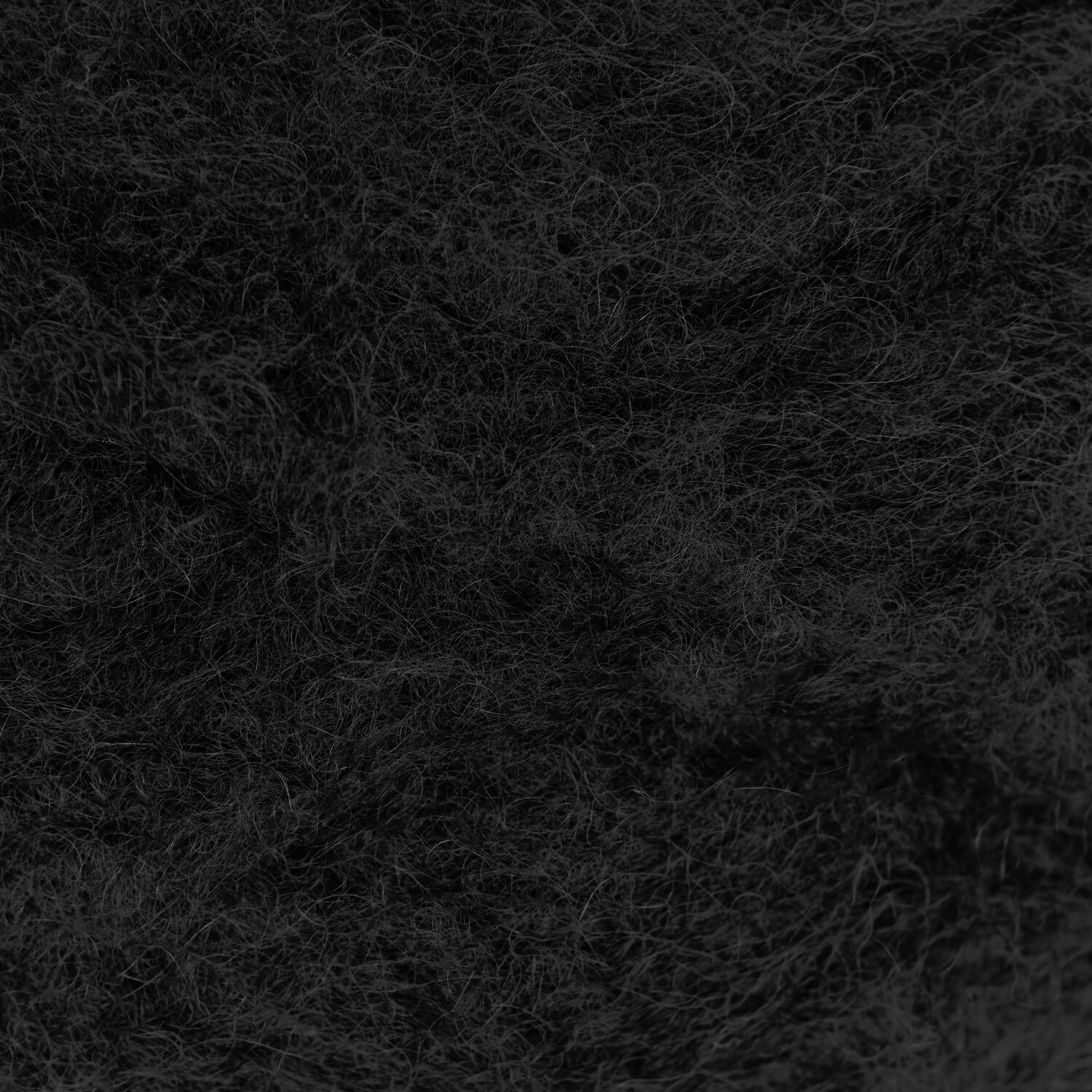Luxury Pure Baby Alpaca, weiches Garn in Schwarz, 50g 150m, ideal für hochwertige Strickprojekte.