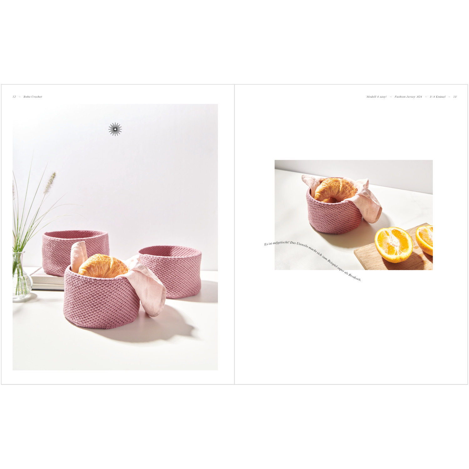 Boho Crochet: Rosa gehäkelte Körbe mit Broten, dekorativ auf einem Tisch arrangiert. Ideal für stilvolle Aufbewahrung.