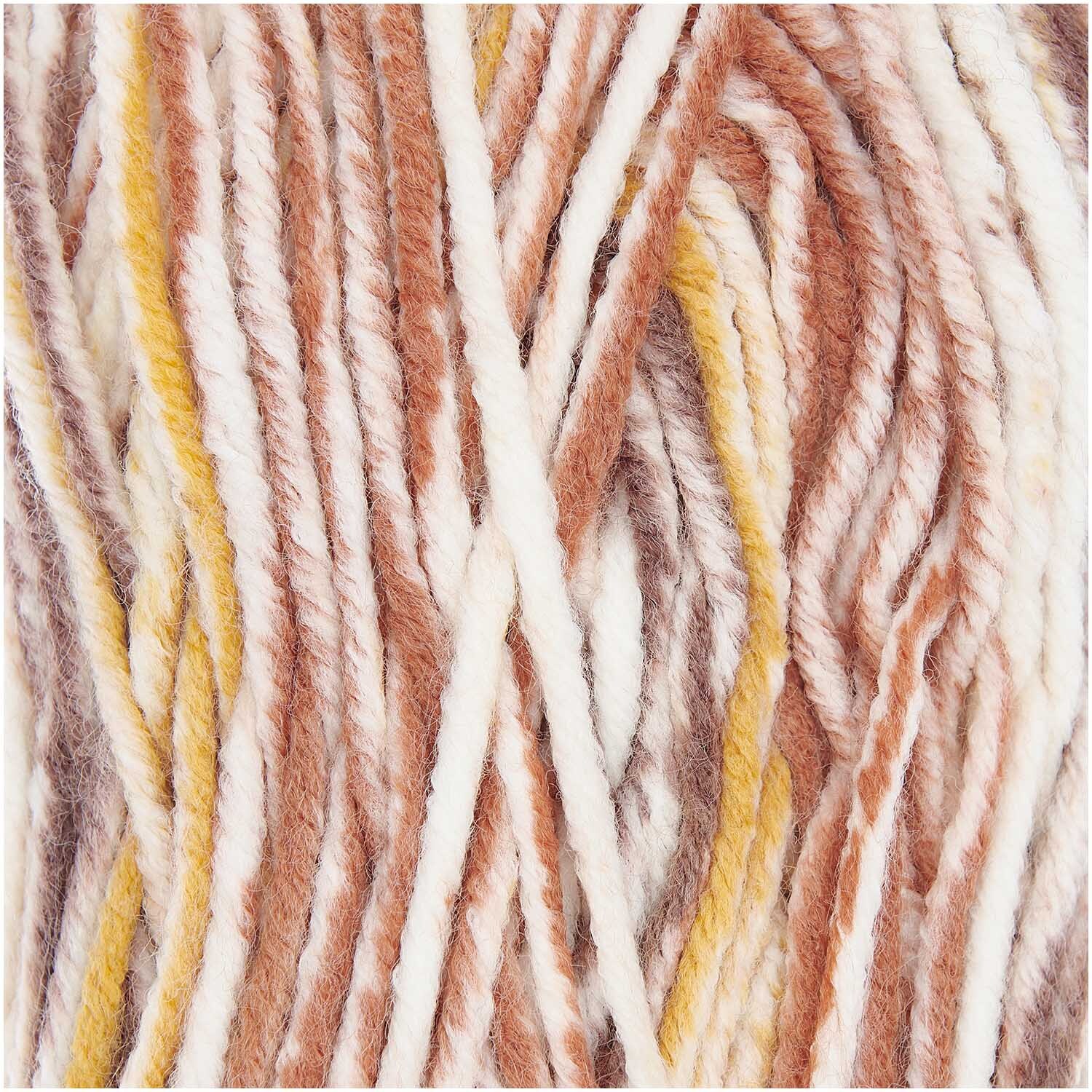 Modern Print, weiches Garn von Rico Design in Gelb-Rot, ideal für kreative Strickprojekte.