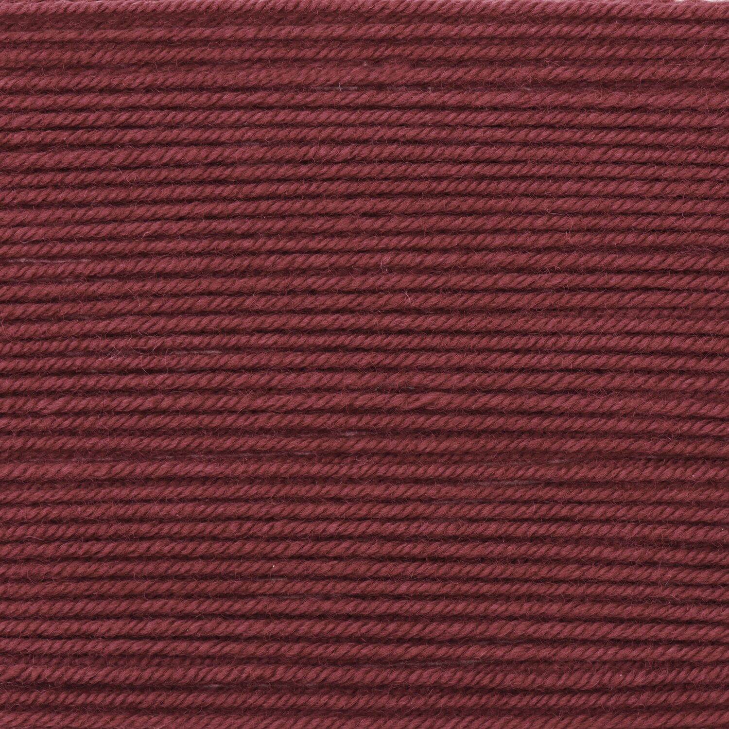 Essentials Merino dk, hochwertiges Strickgarn von Rico Design in warmem Ziegelrot, subtile Struktur, ideal für weiche Pullover und Accessoires, 50g 110m