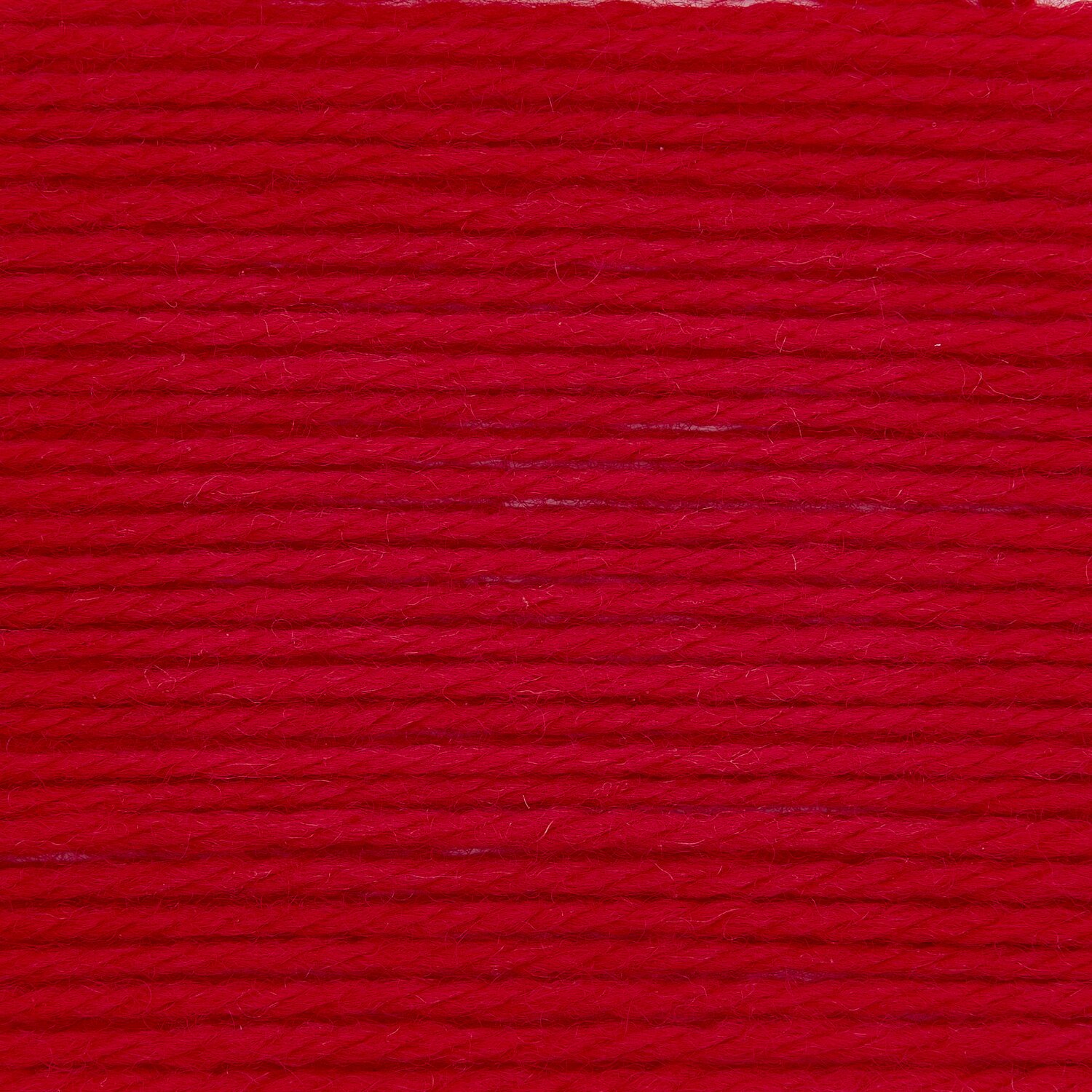 Wickelkarte des Garns Essentials Merino Plus dk in der Farbe 025 Erdbeerrot.