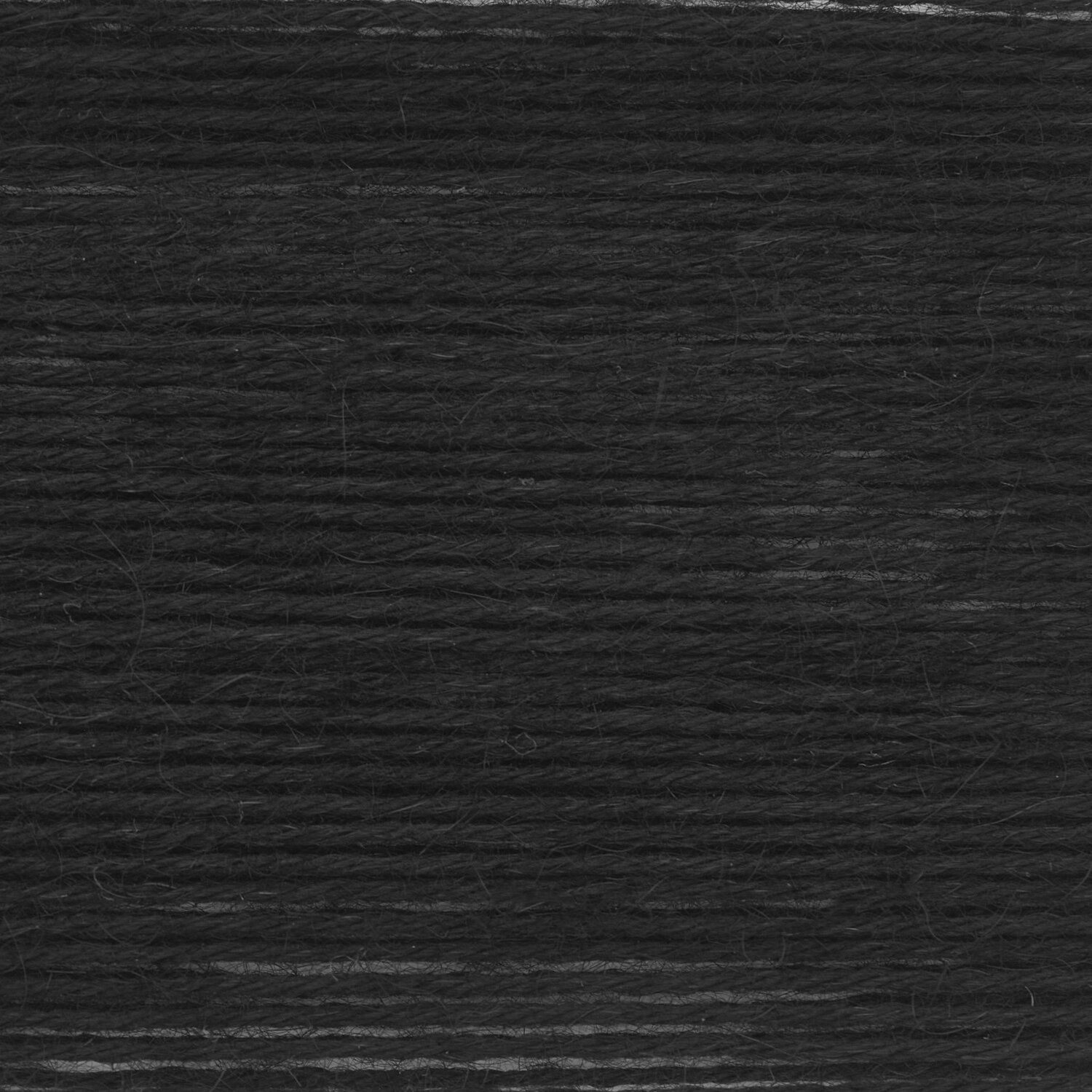 Wickelkarte des Garns Socks Alpaca Luxury 4-fädig in der Farbe 008 Schwarz.
