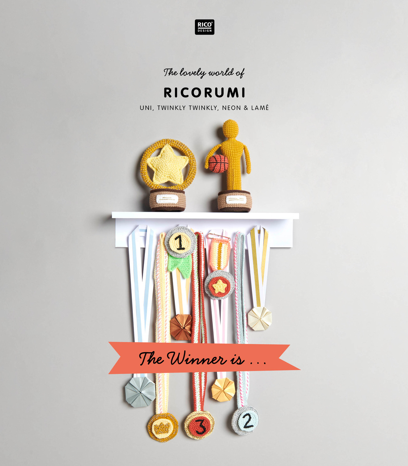 Ricorumi „The Winner is…" Sprachauswahl deutsch von Rico Design