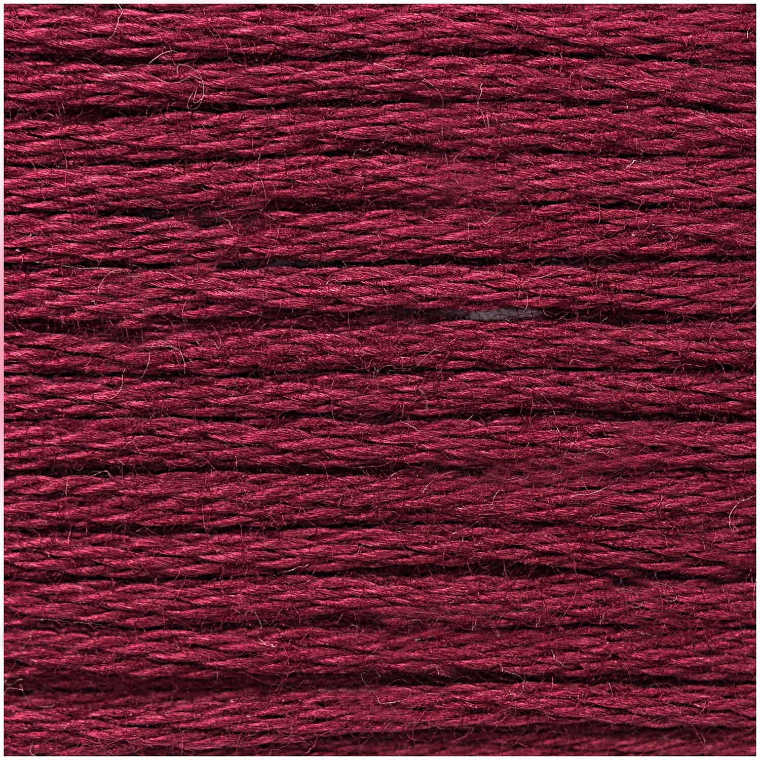 Sticktwist 8m von Rico Design in tiefem Rot. Ideal für kreative Stickprojekte und Handarbeiten.