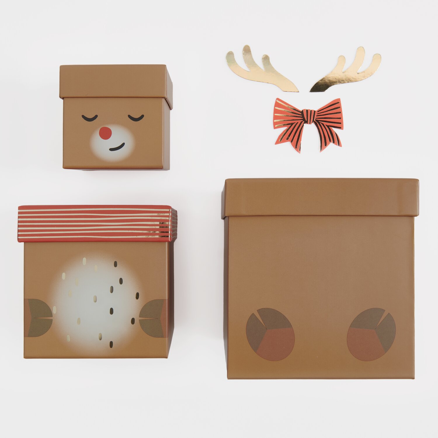Geschenkboxen-Set Rentier, 5-teilig, in Braun mit Rentiermotiv und roten Akzenten, ideal für festliche Anlässe.