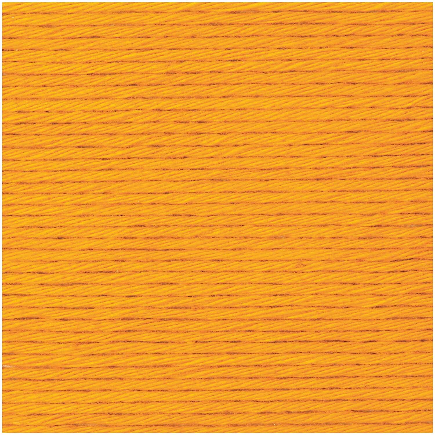 Cotton Universal: Senffarbene Wolle von Wolle Rödel, 50g Knäuel mit 85m Länge, ideal für Strickprojekte.