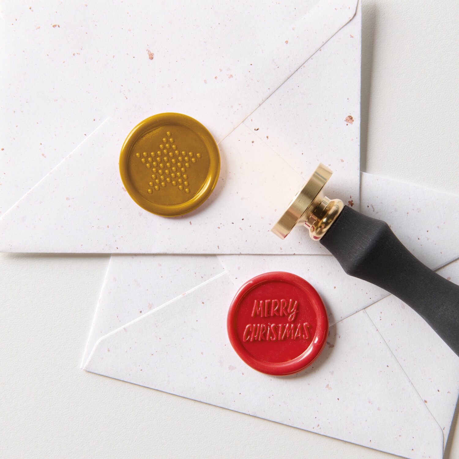Paper Poetry Kartenset Spiegelkarton grün B6, 20-teilig, von Rico Design mit glänzendem Briefumschlag, Siegelwachs, Stempel und Geschenkband für edle Papeterie