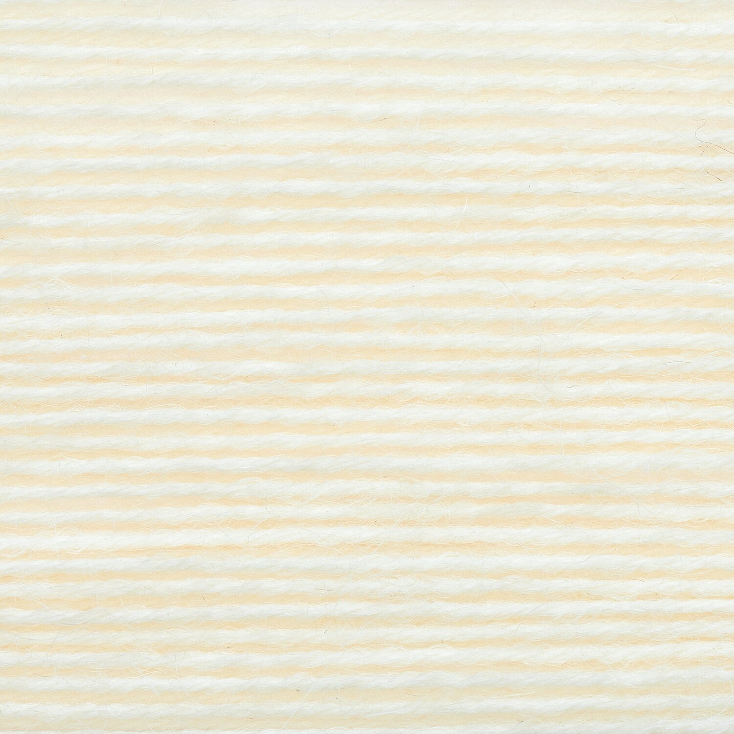 Wickelkarte des Garns Socks Alpaca Luxury 4-fädig in der Farbe 001 Creme.
