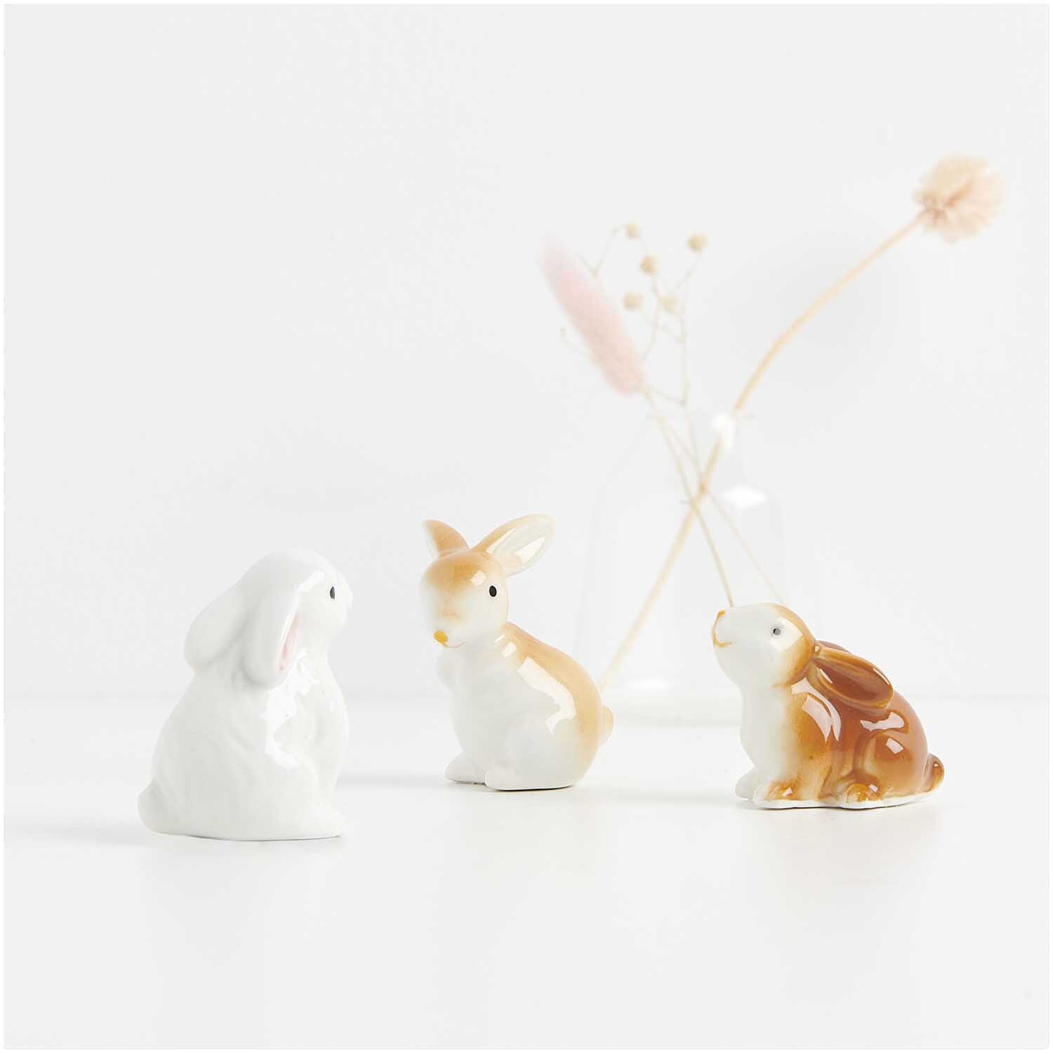 Porzellan Hase sitzend weiß 4,2x2,5x5cm von Rico Design