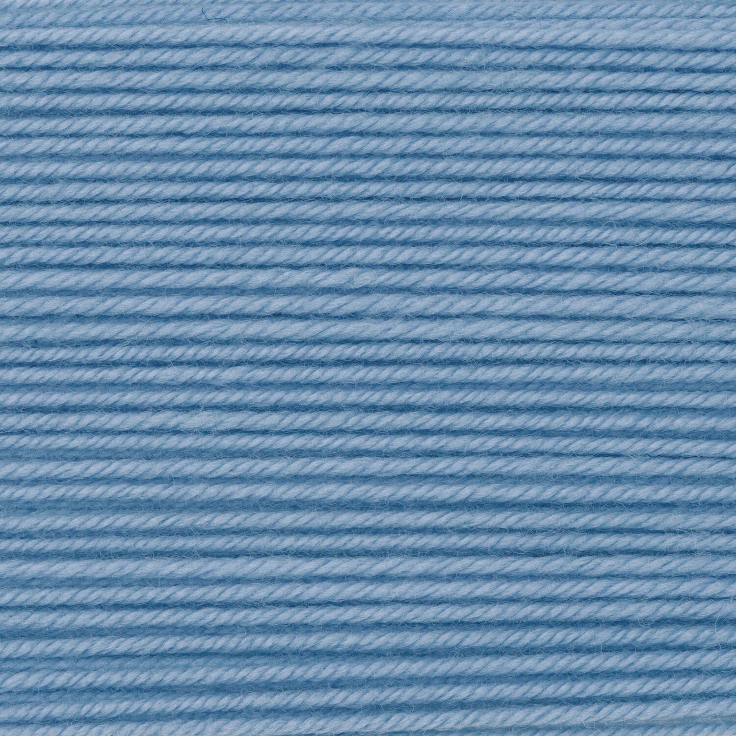 Essentials Merino dk, Strickgarn von Rico Design in zartem Blauton, weiche glatte Wollstruktur, Knäuel mit Lauflänge 50g 110m für feine Projekte
